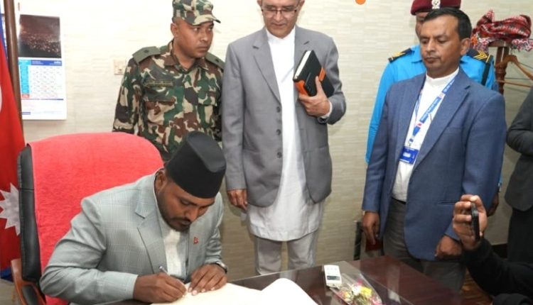 खेलकुदमन्त्रीले सबै निकायको बैठक लाइभ गर्ने निर्णय