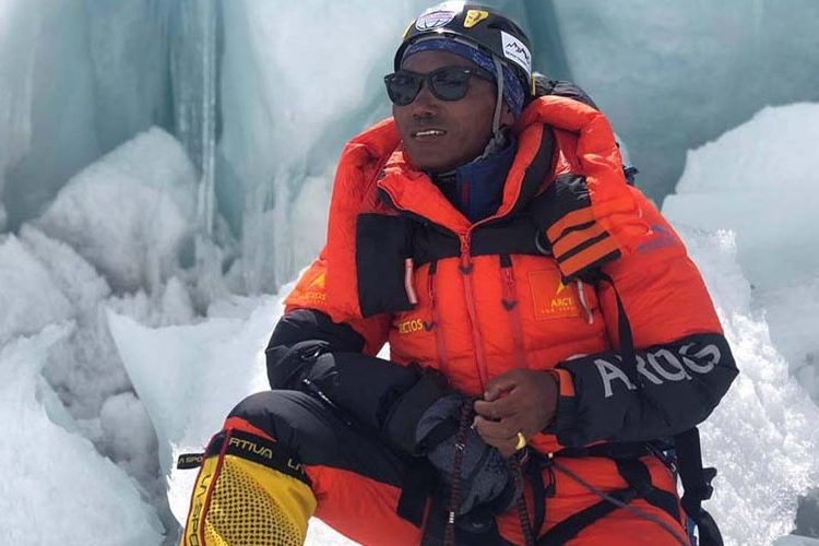 कामिरिताले २९औँ पटक सगरमाथा आरोहण कीर्तिमान राखे