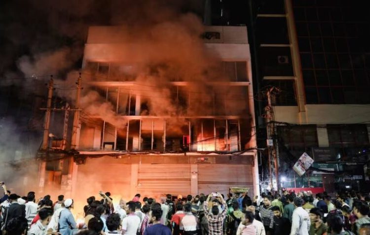 बिन हादीको निधनको विरोधमा ढाकामा प्रदर्शनहरू निरन्तर जारी