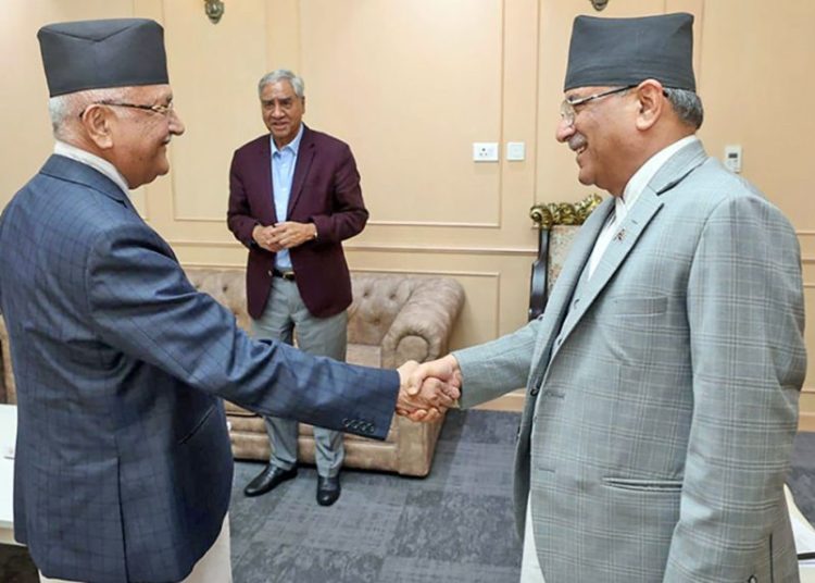 शीर्ष तीन दलबीच  चुनावी तालमेलको प्रयास