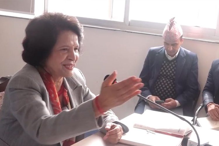 स्वास्थ्य बीमा सङ्कटमा