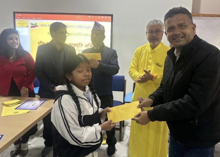 बालिका  छात्रवृत्ति अभियानमा ४७ लाख ६४ हजारः बिकट कर्णाली र मधेसमा अभियान जारी