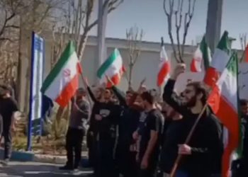 इरानमा विद्यार्थीहरू पुनः आन्दोलित