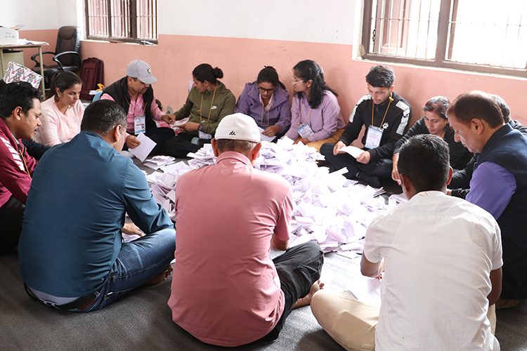 नवलपुरमा मतगणना सुरु