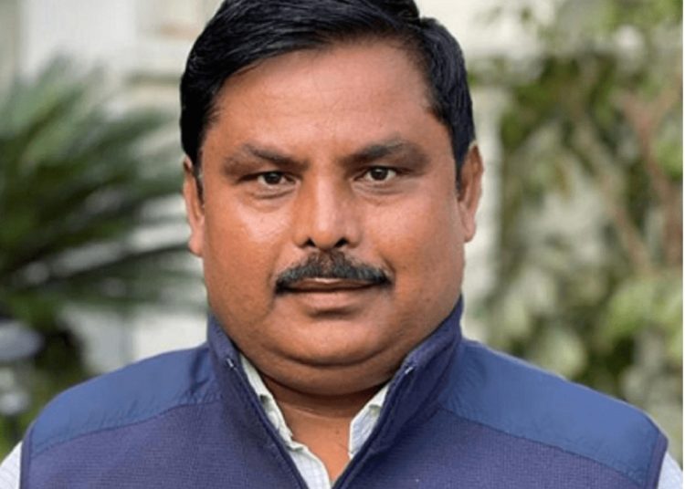 उम्मेदवार नरेन्द्र साह कलवारबिरुद्ध मिडिया ट्रायल