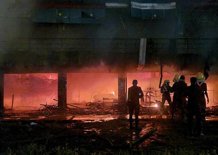 रूसको तेल केन्द्रमा आगलागी