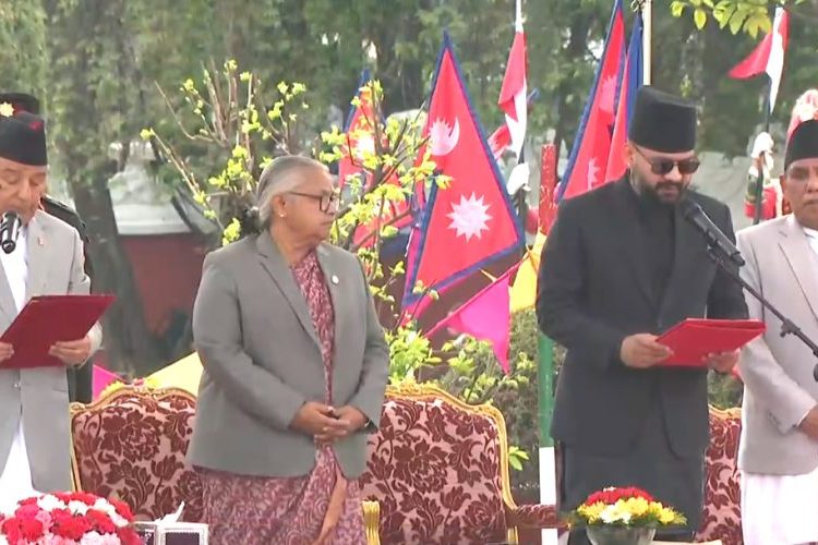 प्रधानमन्त्री बालेनको शपथ समारोहमा पूर्वप्रधानमन्त्रीहरू सहभागी