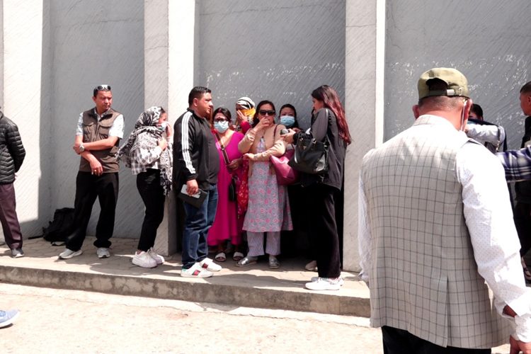 मिटरब्याज पीडकहरूलाई कडा कारबाही गर्न माग गर्दै प्रर्दशन