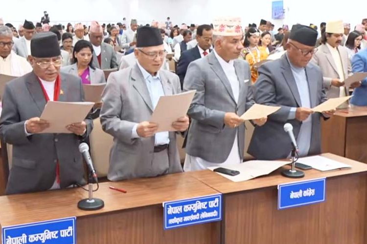 संसदमा  कांग्रेस-एमाले-नेकपा एउटै बेञ्चमा