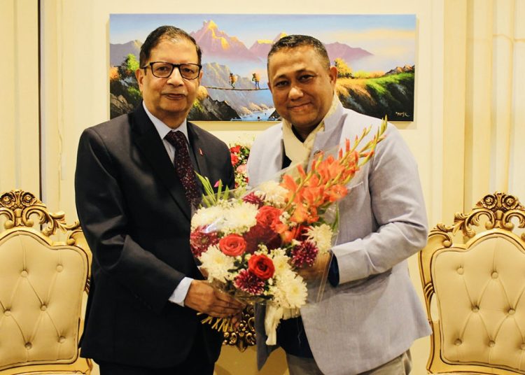 परराष्ट्रमन्त्री शिशिर खनाल नयाँ दिल्ली पुगे