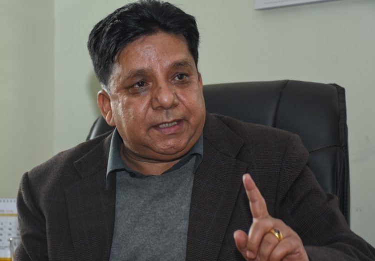 भाइकाजी तिवारीविरुद्ध भ्रष्टाचार मुद्दा दायर