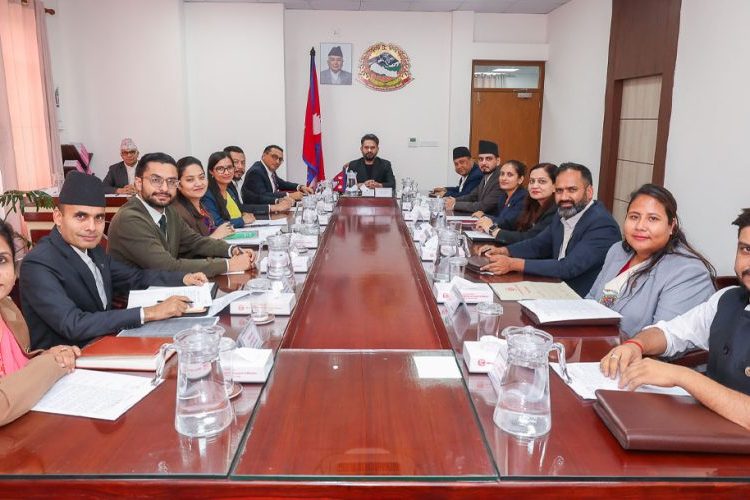 मन्त्रिपरिषद् बैठक सुरु