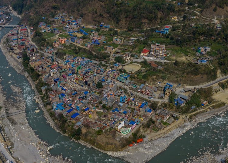 बेनीमा सडक कालोपत्र गर्न सञ्चालित योजना प्रभावित