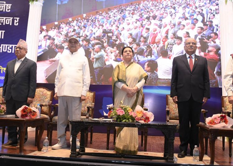 चार जना पूर्वप्रधानमन्त्री उपस्थित