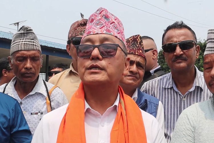 रास्वपाको पहिलो महाधिवेशनमा सहभागी हुन लिङदेन चितवन पुगे