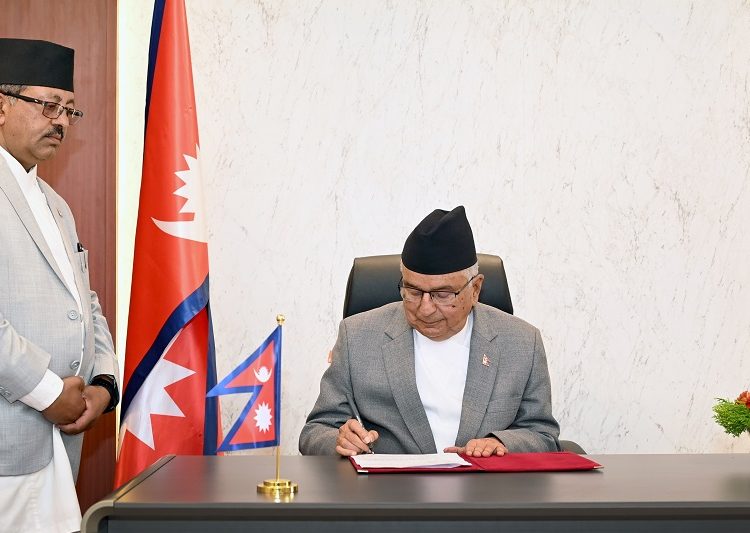 मतदाता नामावलीसम्बन्धी दुई विधेयक प्रमाणीकरण