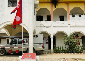 शादा पोशाकमा सशस्त्र प्रहरीमाथि गम्भीर आरोप :