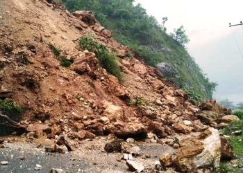 प्रमुख सडकखण्डहरु अवरुद्ध