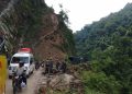 पहिरोका कारण विभिन्न स्थानका राजमार्ग प्रभावित