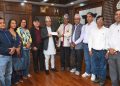 सुवा बाढीपीडितका लागि डिप्लोमा इन्जिनियर्स एशोसियसनको सहयोग, अर्थसचिवलाई हस्तान्तरण