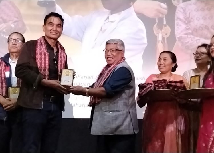 राष्ट्रिय भावनाले भरिएकाे नेपाः माया म्ह्याय् मचा सार्वजनिक (म्यूजिक भिडियाेसहित)