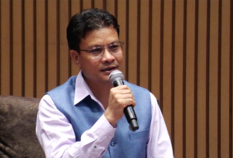 पत्रकारहरू पक्राउ जंगे शैलीको संज्ञा